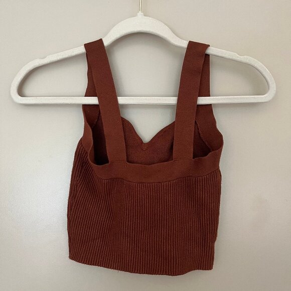 Abercrombie & Fitch Sweetheart Knit Ribbed Tank Top - Picture 2 of 3